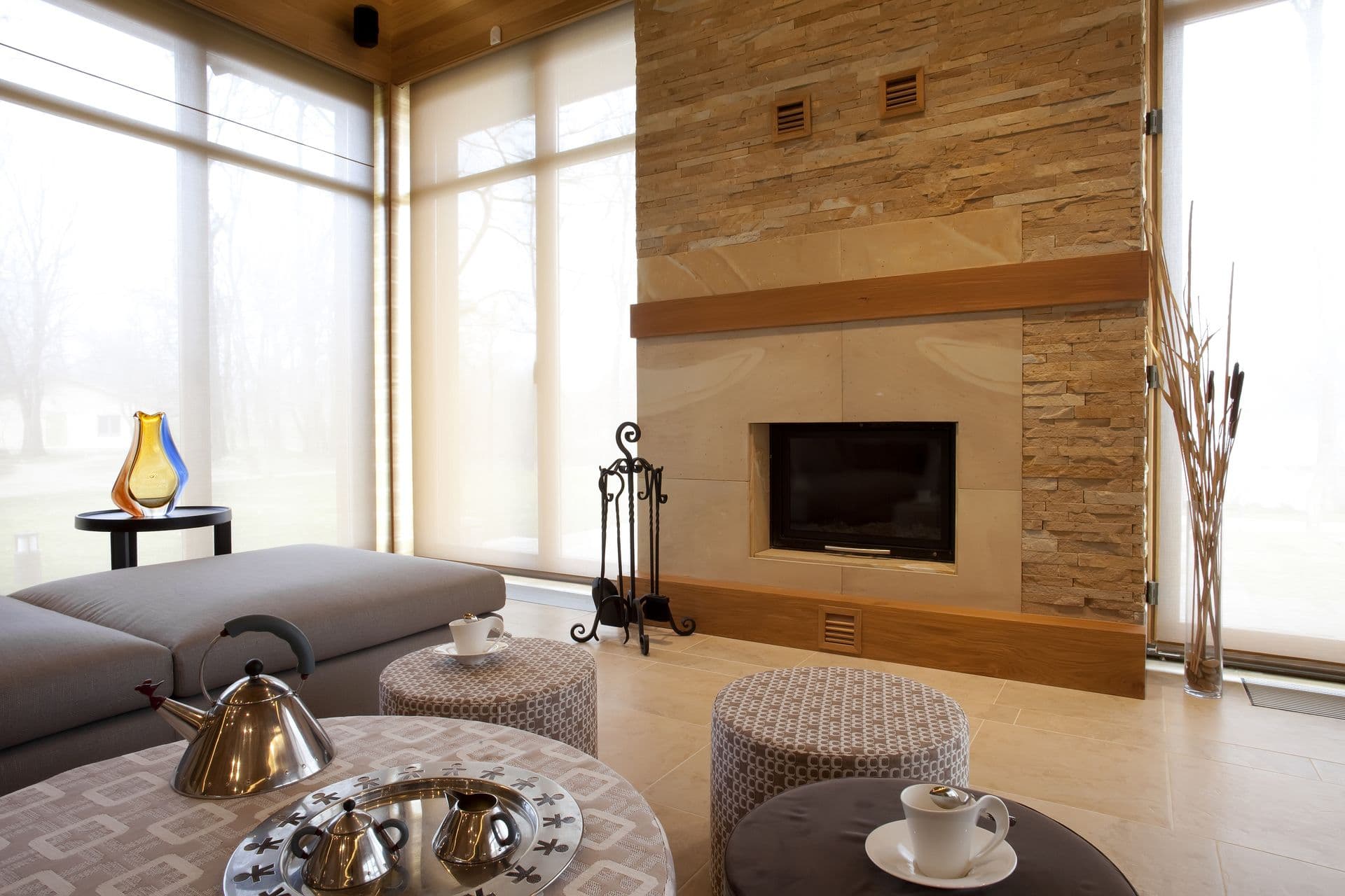 bigstock-fireplace-i-modern-living-room-17450723.jpg